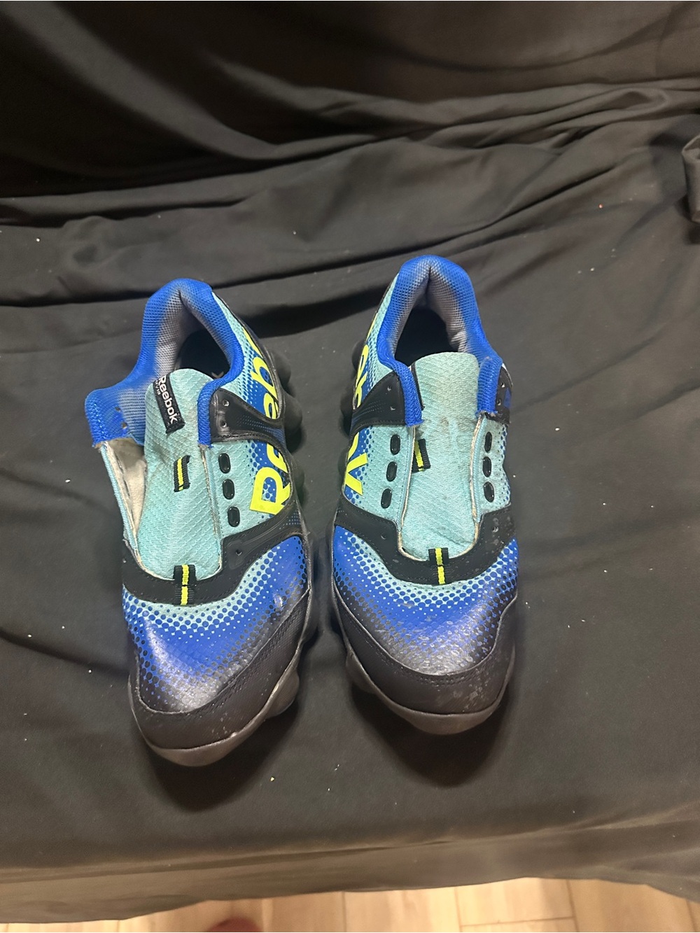 Reebok mensBlue and Teal Slip-On Athletic Shoes-size 8.5-#556
